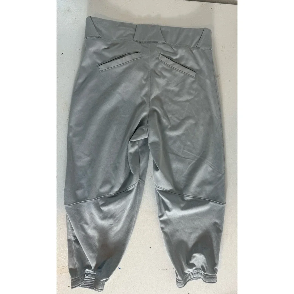 ✅ Nike Sportswear  Men's Size Small Short Baseball Pants. Gray. EUC ✅